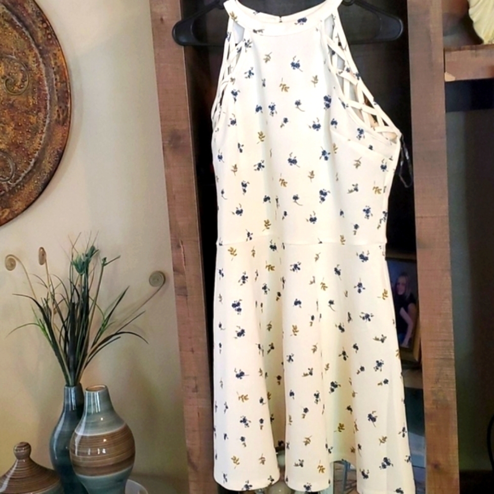 Darling summer dress size 15-17 New